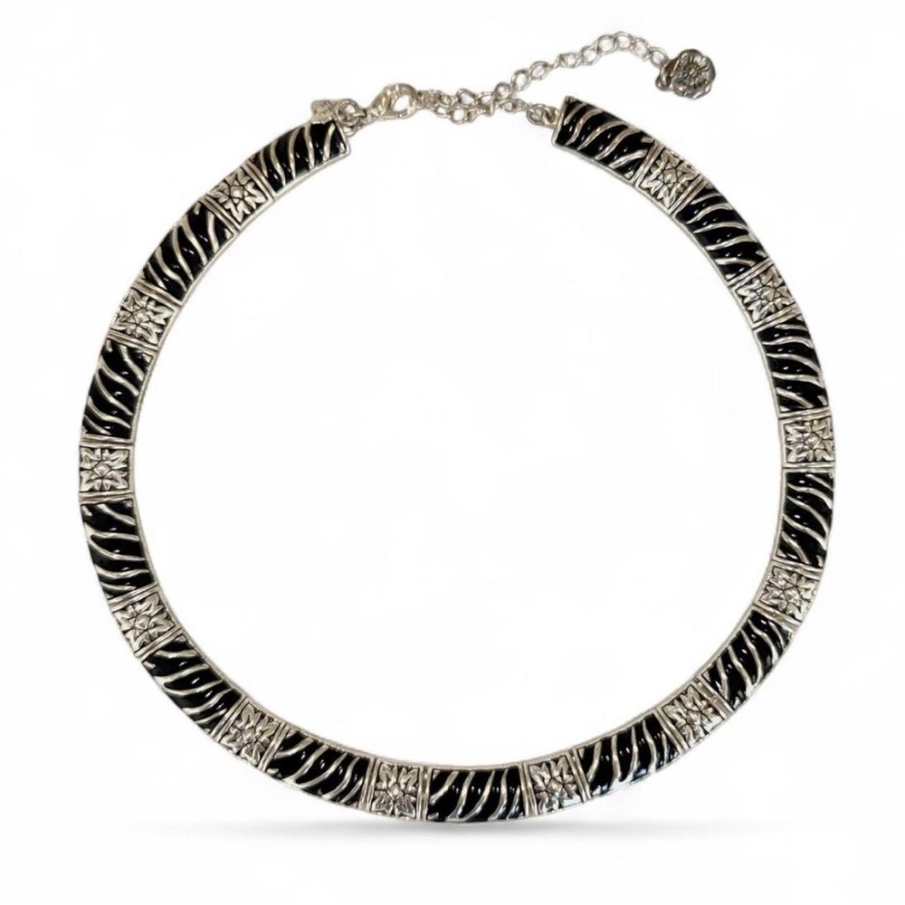 Vintage 80’s/90’s Antique Art Deco Flat Lay Link Black And Silver Print Choker